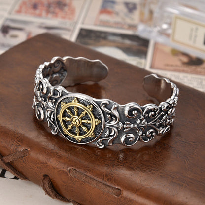 Patterned treasure wheel bracelet