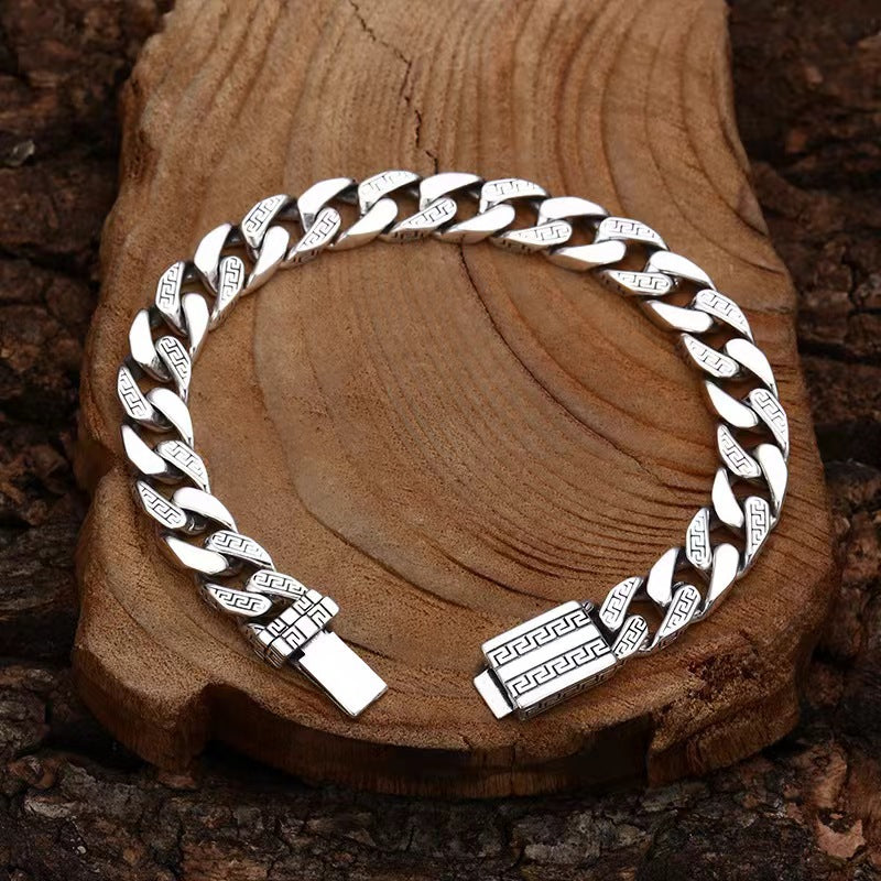 Vintage patterned bracelet