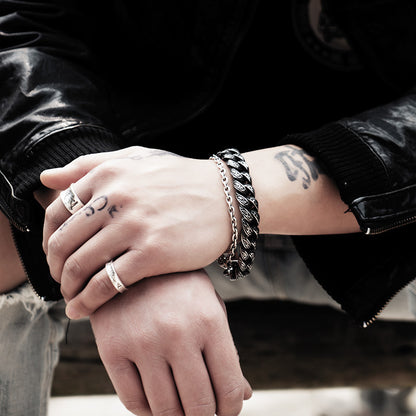 Black Retro Carved Bracelet