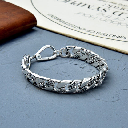 Personalized minimalist patterned bracelet