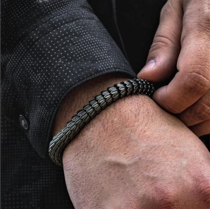 Retro Black Snake Scale Bangle Bracelet