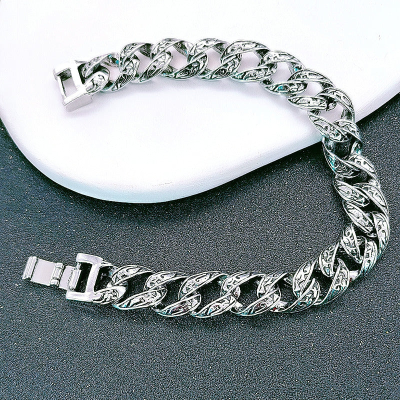 Black Retro Carved Bracelet