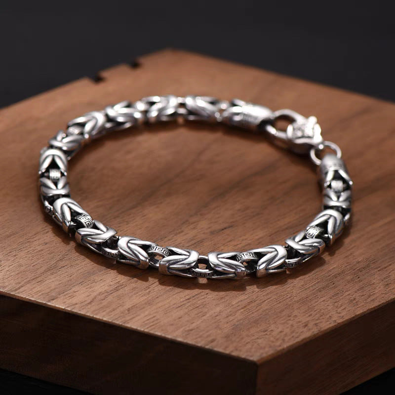 Personalized retro minimalist bracelet