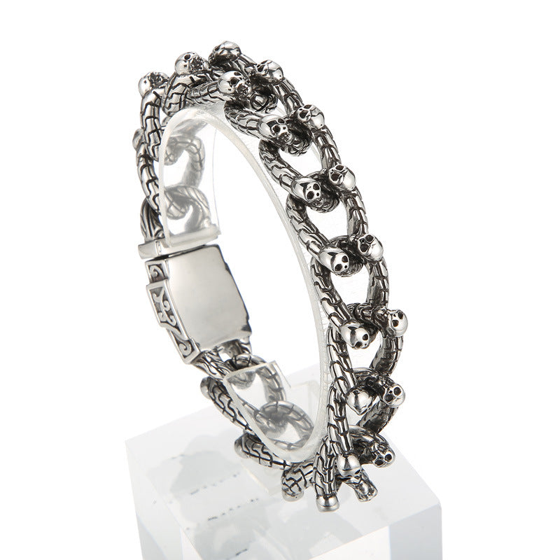 Punk retro interlocking skull bracelet