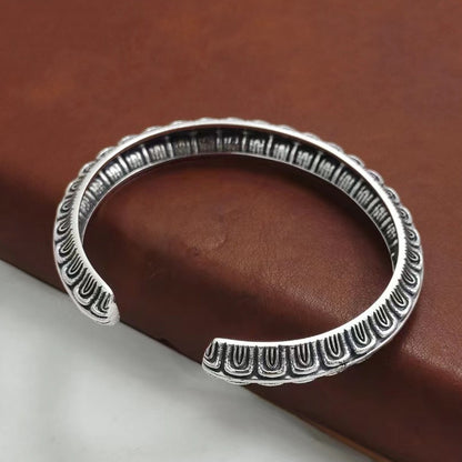 Advanced design and niche hip-hop bracelets