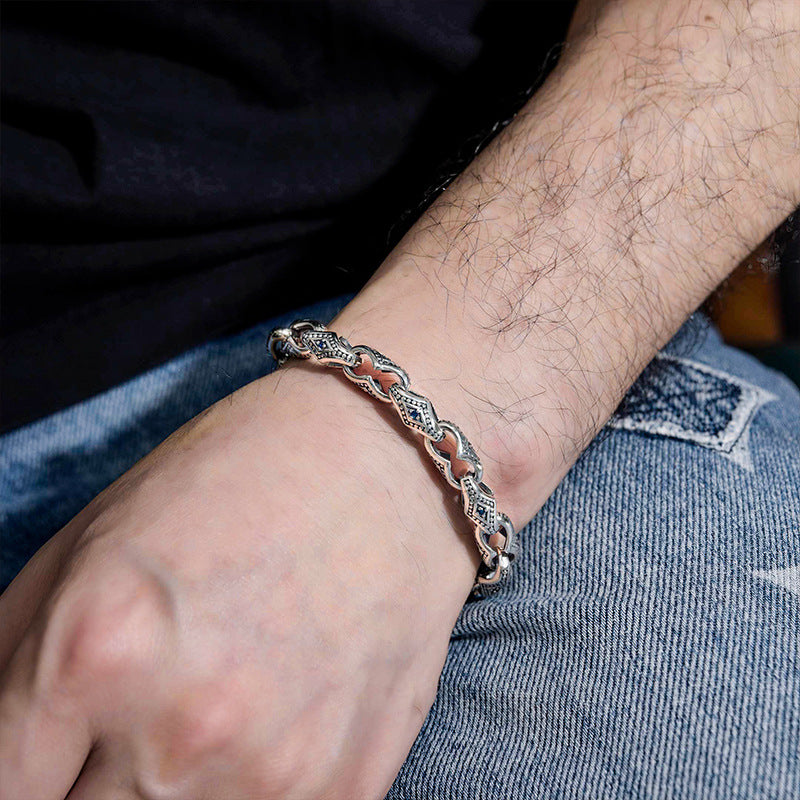 Vintage patterned bracelet