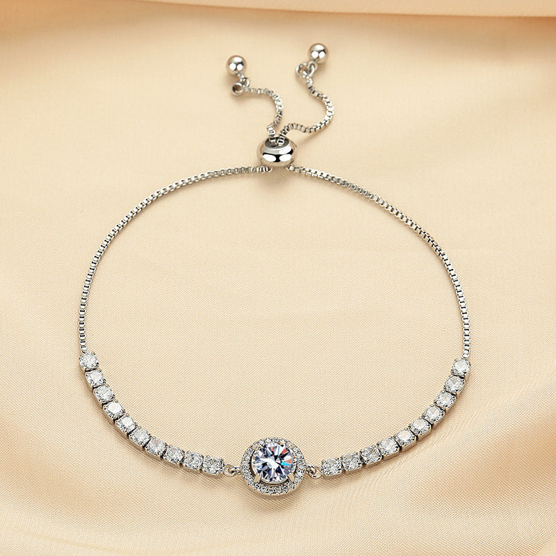 Personalized and versatile minimalist bracelet