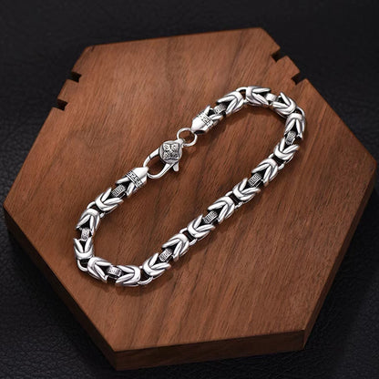 Personalized retro minimalist bracelet