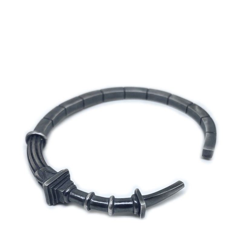 Vintage minimalist and domineering personalized bracelet