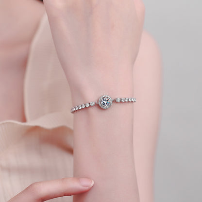 Personalized and versatile minimalist bracelet