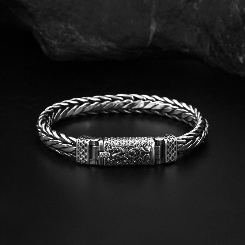 Dragon pattern atmospheric woven bracelet