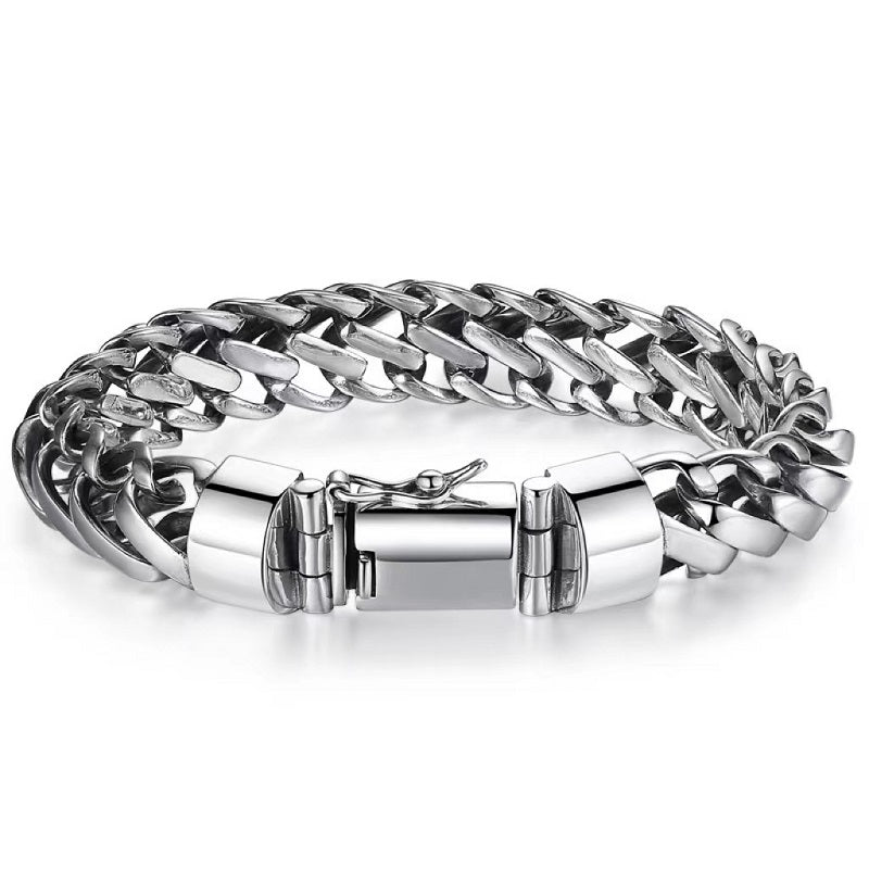 Minimalist circular bracelet