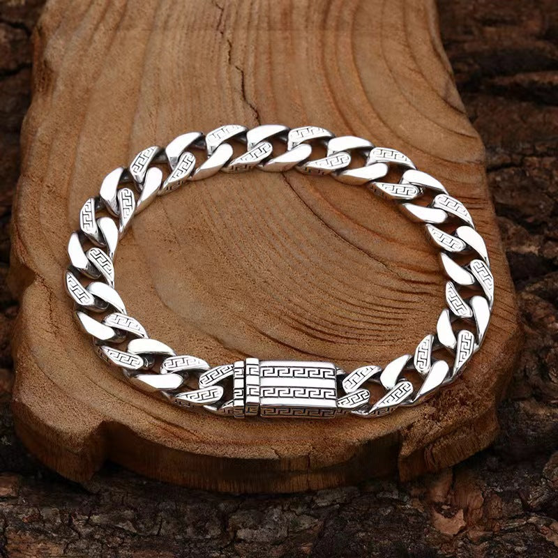 Vintage patterned bracelet