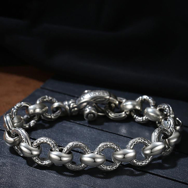 Vintage woven circle bracelet